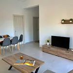 Lyria Boutique Apartman Lijá