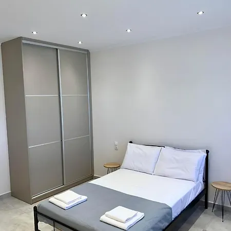 Lyria Boutique * Ligia